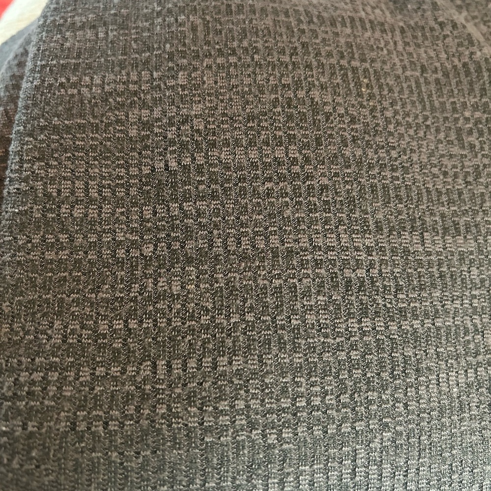 Textured assymetrical taupe colored top - Picture 4 of 4